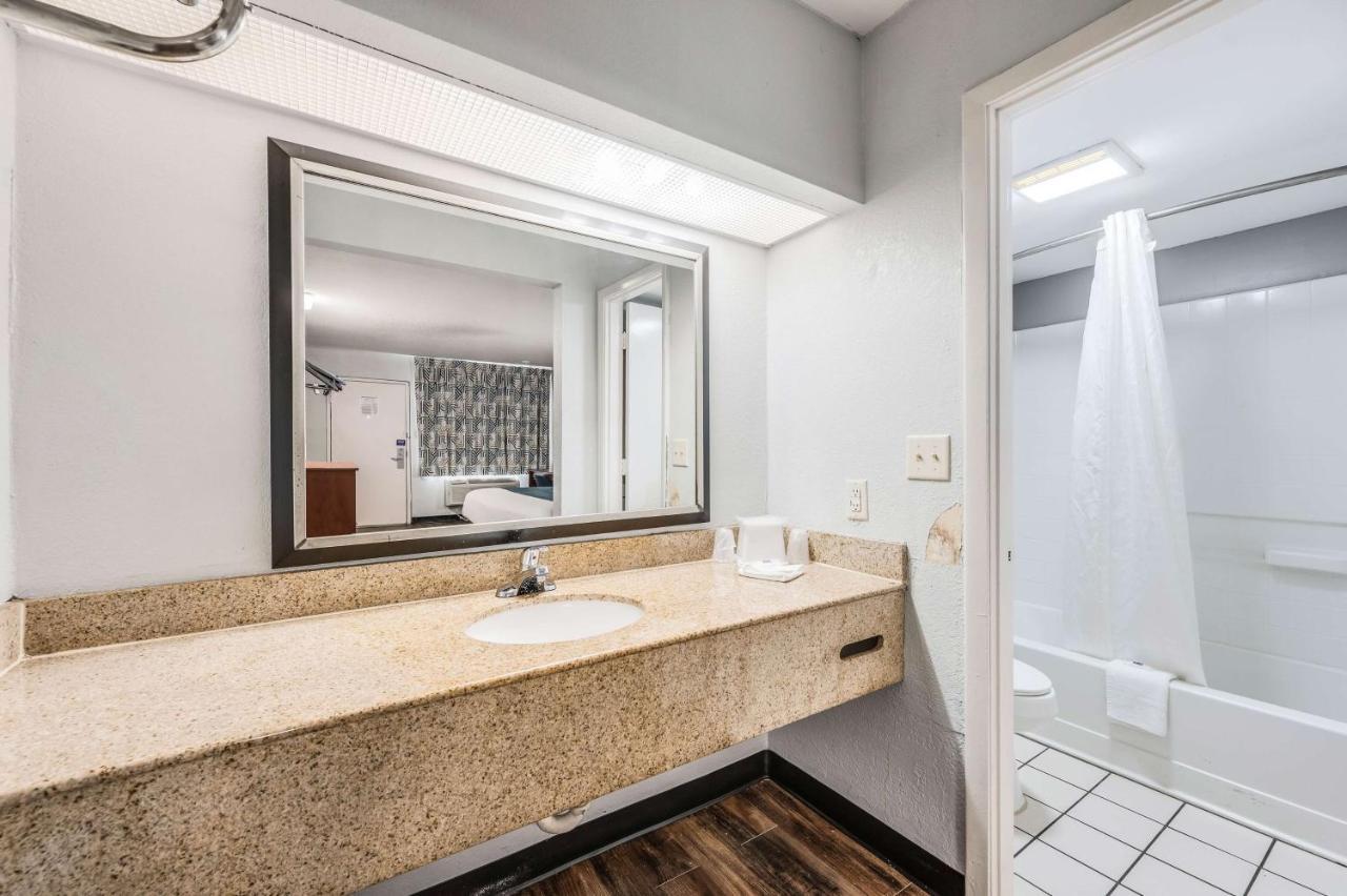 Motel 6-Tupelo, Ms - Downtown Εξωτερικό φωτογραφία